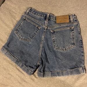 VINTAGE 90’s Calvin Klein high waisted mom short